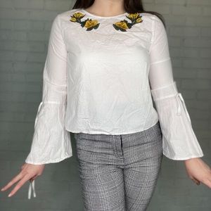 InTu Brand Bell Sleeve White Shirt with Floral Detail Size Medium
